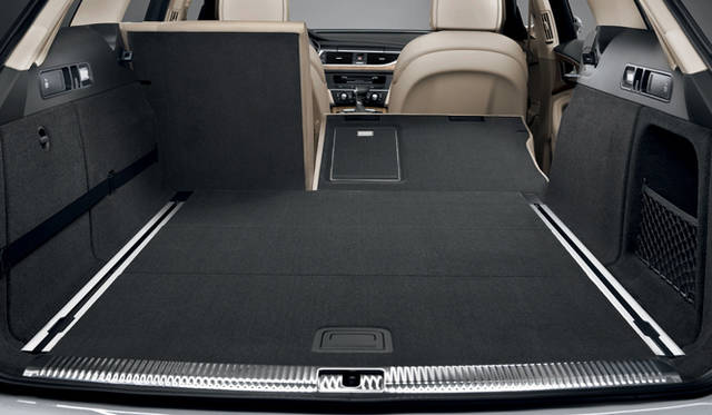 <strong>Audi A6 Avant｜アウディ A6 アバント</strong>