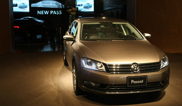 <strong>Volkswagen Passat｜フォルクスワーゲン パサート</strong>　セダン