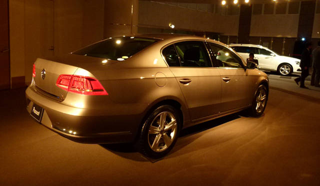 <strong>Volkswagen Passat｜フォルクスワーゲン パサート</strong>　セダン