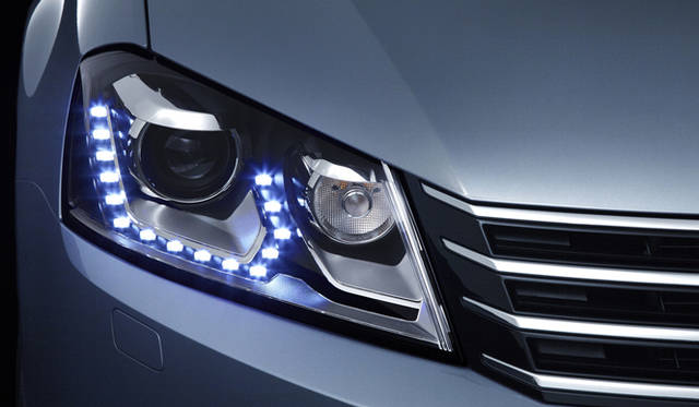 <strong>Volkswagen Passat｜フォルクスワーゲン パサート</strong>