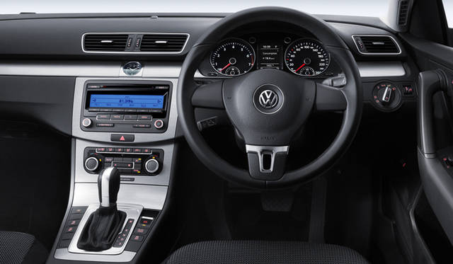 <strong>Volkswagen Passat｜フォルクスワーゲン パサート</strong>