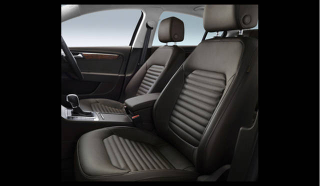 <strong>Volkswagen Passat｜フォルクスワーゲン パサート</strong>