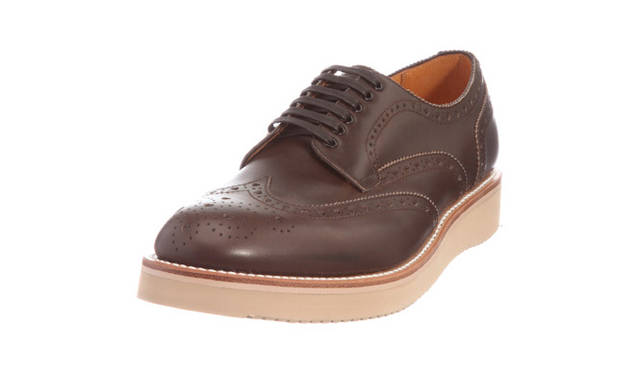 <strong>HIROSHI TSUBOUCHI｜ヒロシ ツボウチ</strong>　ウィングチップシューズ（HTM-2008K）3万9900円　ウォーキングに最適なウィングチップ。製法はグッドイヤーウエルトで、ソールはビブラム社製。