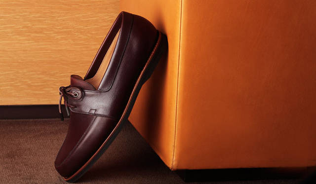<strong>JOHN LOBB│ジョンロブ</strong>　デッキシューズ「ARIMA」