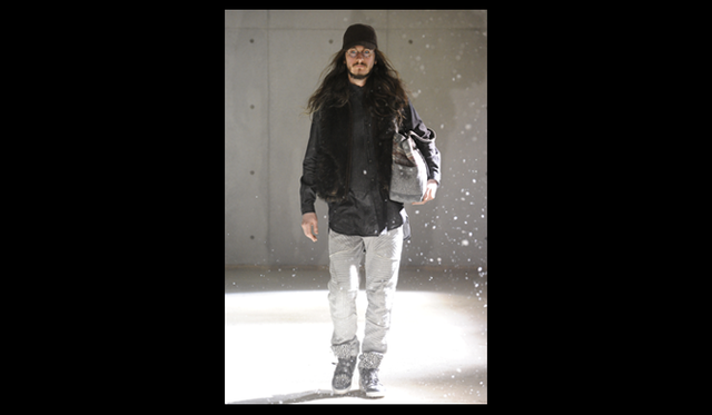 <strong> White Mountaineering｜ホワイトマウンテニアリング</strong>