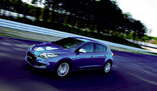 <strong>RENAULT MEGANE│ルノー・メガーヌ</strong>