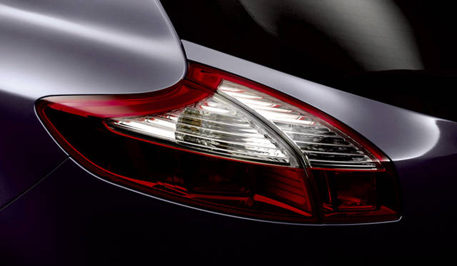 <strong>RENAULT MEGANE│ルノー・メガーヌ</strong>