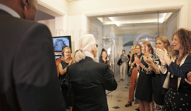 <strong>CHANEL｜シャネル</strong>　2011－2012年クルーズコレクション　©CHANEL