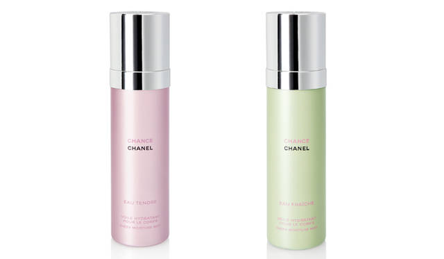 <strong>CHANEL｜シャネル</strong>　左／「チャンス オー タンドゥル モイスチャー ミスト」、右／「チャンス オー フレッシュ モイスチャー ミスト」　各5250円（100mL）