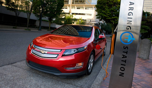 <strong>CHEVROLET VOLT｜シボレー ボルト</strong>