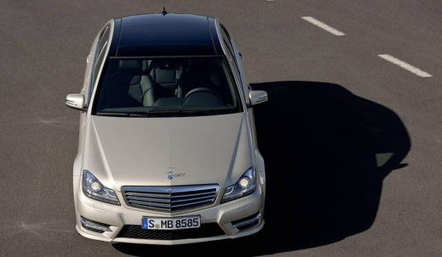 <strong>Mercedes-Benz C 350 Blue EFFICIENCY AMG Sportpackage｜メルセデス・ベンツ C 350 ブルーエフィシェンシー AMG スポーツパッケージ</strong>