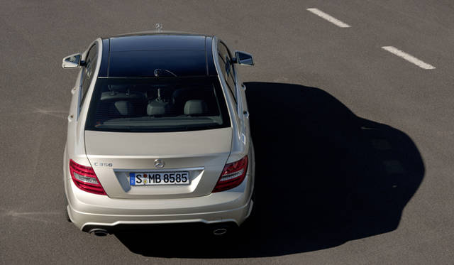 <strong>Mercedes-Benz C 350 Blue EFFICIENCY AMG Sportpackage｜メルセデス・ベンツ C 350 ブルーエフィシェンシー AMG スポーツパッケージ</strong>