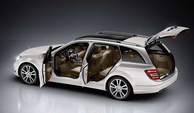 <strong>Mercedes-Benz C-CLASS Stationwagon│メルセデス・ベンツ Cクラス ステーションワゴン</strong>
