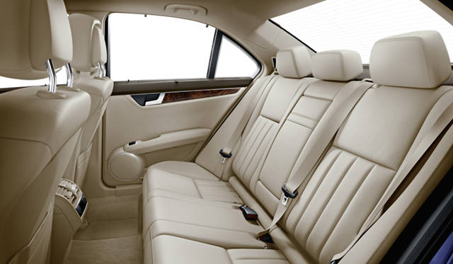 <strong>Mercedes-Benz C-Class｜メルセデス・ベンツ Cクラス</strong>　エレガンスパッケージ