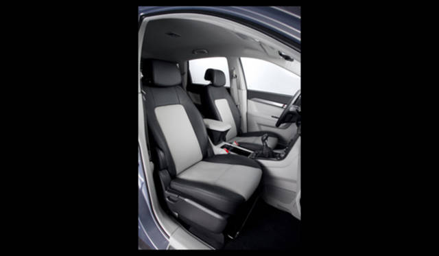 <strong>CHEVROLET CAPTIVA｜シボレー キャプティバ</strong>