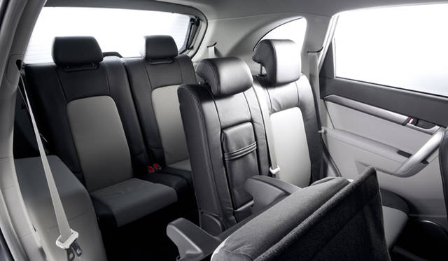 <strong>CHEVROLET CAPTIVA｜シボレー キャプティバ</strong>