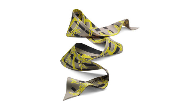 <strong>HERMÈS｜エルメス</strong>   「フォーブル 24・銀座 5-4-1」 シルク100% [86×5cm] 1万6800円 カラー展開は4色