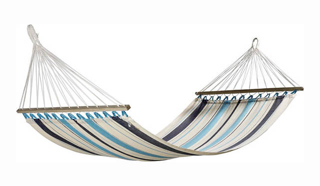 <strong>LIVING MOTIF｜リビング・モティーフ</strong>　ハンモック「LA SIESTA/ラ シエスタ」　ハンモック ブルー（コットン100％、耐荷重120kg）1万4700円