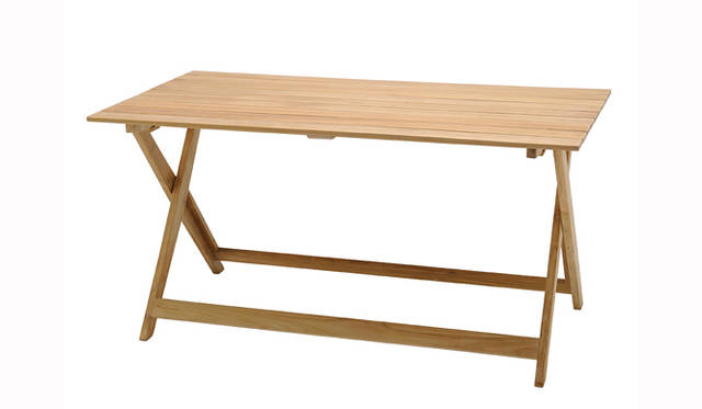 <strong>LIVING MOTIF｜リビング・モティーフ</strong>　チークアウトドアテーブル 「フォールディングテーブル 140」6万3000円