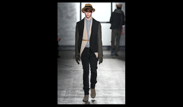 <strong>Robert Geller｜ロバート・ゲラー</strong>