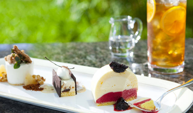 <strong>PARK HYATT TOKYO│パーク ハイアット 東京</strong>　　ピーク ラウンジ「セミフレード」