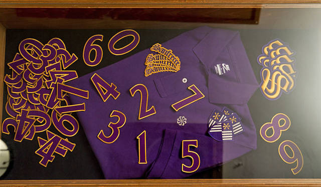 <strong>NIKE SPORTSWEAR｜ナイキ スポーツウェア</strong>　ナイキ スポーツウェア「NIKE GS POLO」　サンフレッチェ広島 カスタマイズ