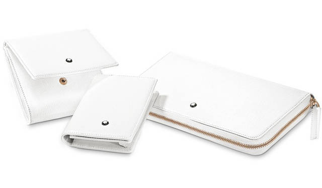 <strong>MONTBLANC｜モンブラン</strong>　「Tribute to the Mont Blanc」レザーライン　左から／レディース ウォレット 6cc（フラップ＆コインケース付き）　8月発売予定　限定2000個　3万6750円、ビジネスカードフォルダー　限定2000個　1万6800円、レディース ウォレット 6cc（ジップ＆コインケース付き）　8月発売予定　限定2000個　4万8300円（すべてモンブラン／モンブラン GBU ジャパン）
