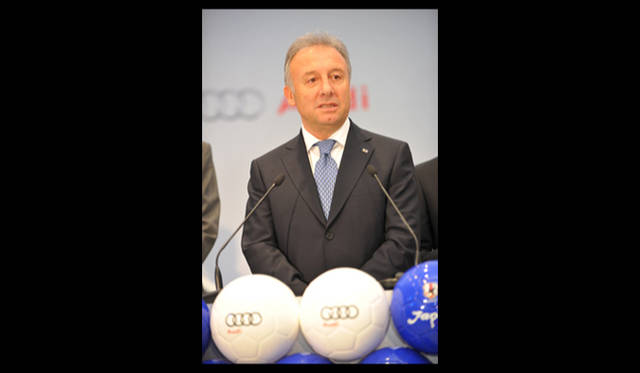 <strong>Audi｜アウディ</strong>　サッカー日本代表監督 アルベルト・ザッケローニ氏