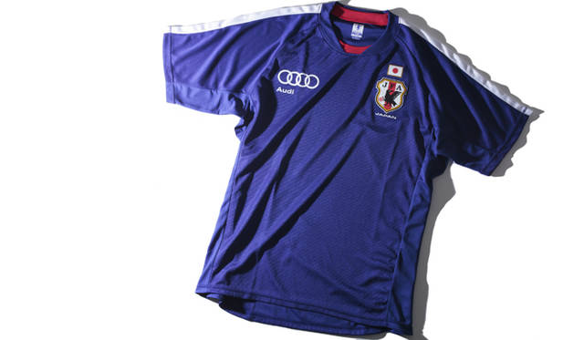 <strong>Audi｜アウディ</strong>　サッカー日本代表×アウディ オリジナルサッカーシャツ<br>Photo by JAMANDFIX