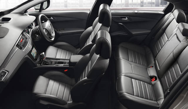 <strong>Peugeot ｜プジョー</strong>