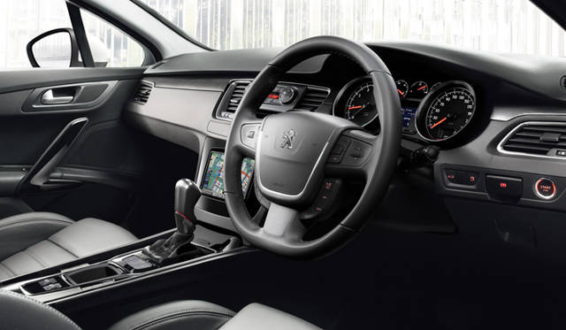 <strong>Peugeot ｜プジョー</strong>