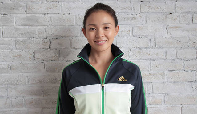 <strong>adidas｜アディダス</strong>　「adidas×SHIHO オールインバッグ」　SHIHO｜17歳でモデルとして活動をスタート。ファッションリーダーとして多数の雑誌に取り上げられているほか、広告やテレビのレギュラー番組にも出演中。「adidas スポーツミューズ」としてさまざまなスポーツを体験し、ブログなどをとおして発信している。DVDブック『おうちYOGA』につづき、『やせトレ』トレーニングDVDも好評発売中。