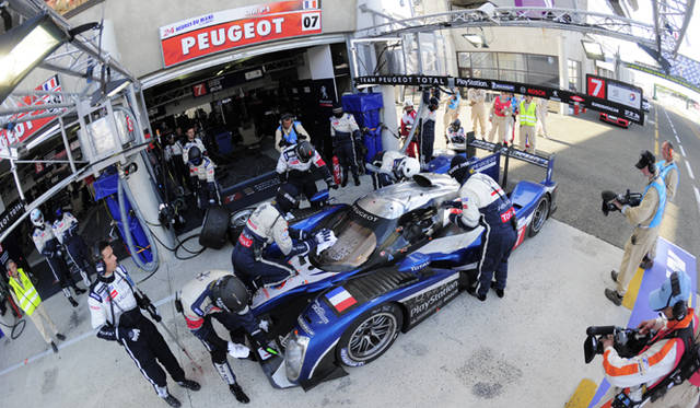<strong>24 heures du Mans 2011｜ル・マン 24時間耐久レース 2011</strong>　プジョー