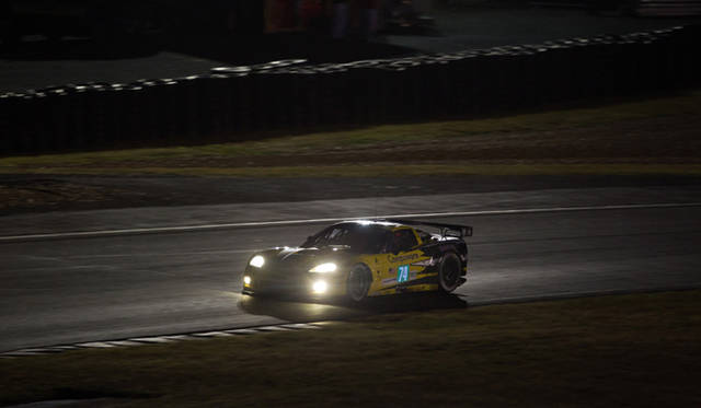 <strong>24 heures du Mans 2011｜ル・マン 24時間耐久レース 2011</strong>　シボレー・コルベット C6.R