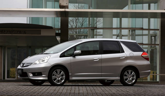 <strong>ホンダ フィット シャトル｜HONDA FIT SHUTTLE</strong>