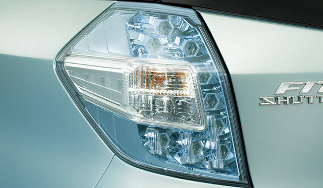 <strong>ホンダ フィット シャトル ハイブリッド｜HONDA FIT SHUTTLE HYBRID</strong>