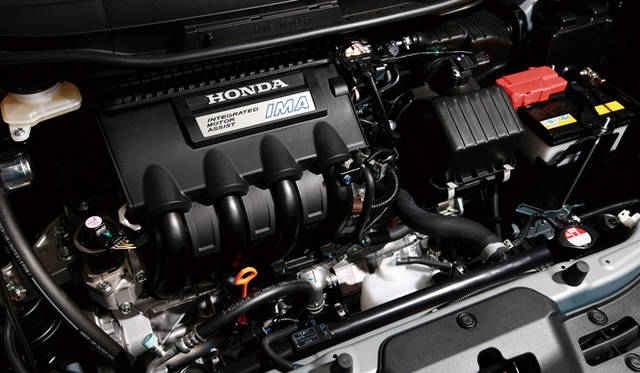 <strong>ホンダ フィット シャトル ハイブリッド｜HONDA FIT SHUTTLE HYBRID</strong>