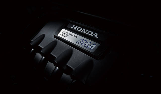 <strong>ホンダ フィット シャトル ハイブリッド｜HONDA FIT SHUTTLE HYBRID</strong>