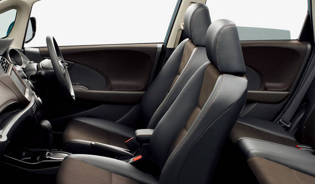 <strong>ホンダ フィット シャトル｜HONDA FIT SHUTTLE</strong>