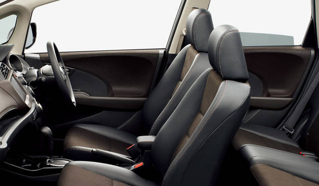 <strong>ホンダ フィット シャトル ハイブリッド｜HONDA FIT SHUTTLE HYBRID</strong>