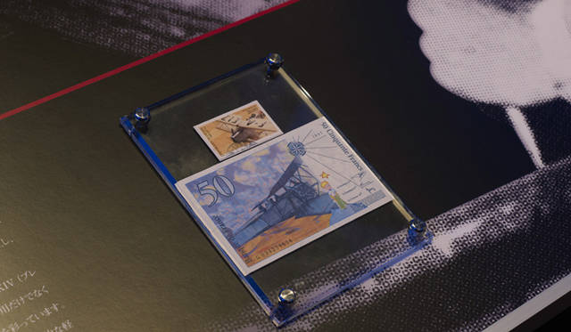 <strong>Breguet×OPENERS NIGHT｜ブレゲ×OPENERSナイト</strong>　　ルイ・ブレゲ航空機会社製の飛行機「ブレゲXIV」はフラン紙幣にもなった。「星の王子様」の作者として知られるパイロット、サンテグジュペリも郵便機として使用し、その愛機がイラストとともに旧50フランスフラン紙幣に。