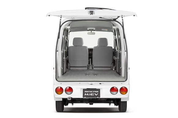 <strong>三菱 ミニキャブ・ミーブ｜MITSUBISHI MINICAB-MiEV</strong>