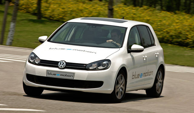 <strong>Volkswagen GOLF blue e motion｜フォルクスワーゲン ゴルフ ブルー e モーション</strong>