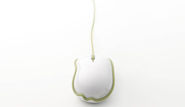 <strong>nendo｜ネンド</strong>　nendo×ELECOM コンピューターマウス「rinkak」