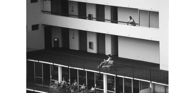 <strong>写心気 180</strong> Photo by 立木義浩