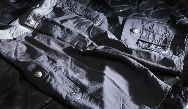 　スイムウェア メンズ ナイロンショーツ9万300円（ブラック/サイズ展開27～36インチ）シルバーが贅たくに飾られたナイロン素材のスイムウェア。