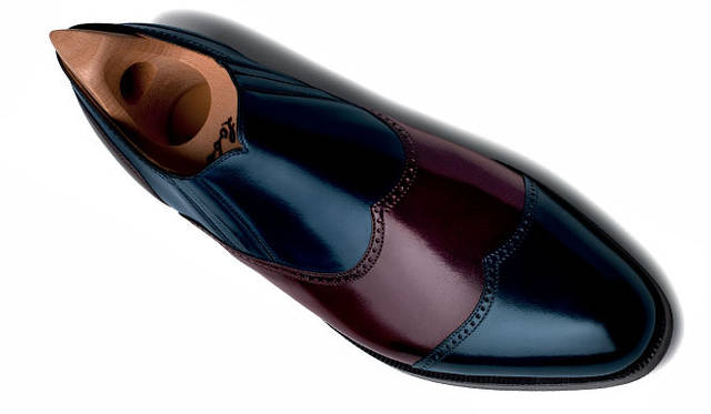 <strong>JOHN LOBB│ジョンロブ</strong>　ビスポーク「キャピタルコレクション」モデル「NEW YORK」（ボックスカーフ、ローズノワール×アンティークブルー、6ミリラバーソール、2.5センチヒール）