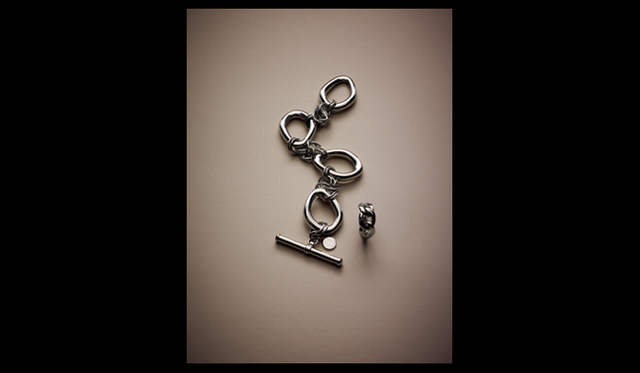 <strong>TOMMY HILFIGER｜トミー ヒルフィガー</strong>　