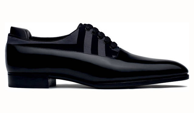 <strong>JOHN LOBB│ジョンロブ</strong>　ビスポーク「キャピタルコレクション」モデル「PARIS」　（光沢のあるブラックボックスカーフ×キャンバス“Dedar”イブニングシューレース、5ミリレザーソール、ベヴェルドウェスト、2.5センチヒール）