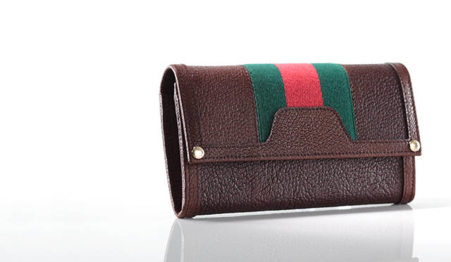 <strong>GUCCI｜グッチ</strong>　「セブンティーズ」コレクション  ウォレット 6万6150円（グッチ／グッチ ジャパン）